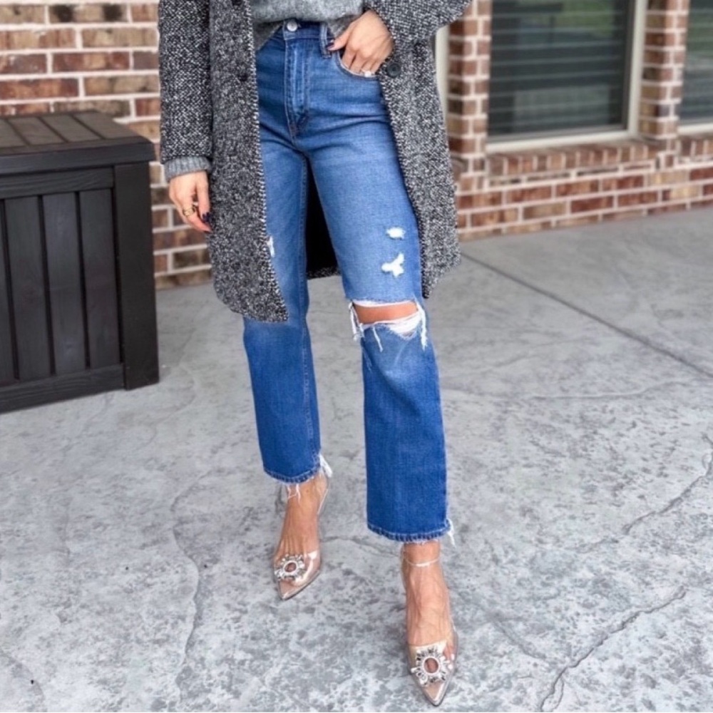 Stylish Blue Distressed Women Jeans